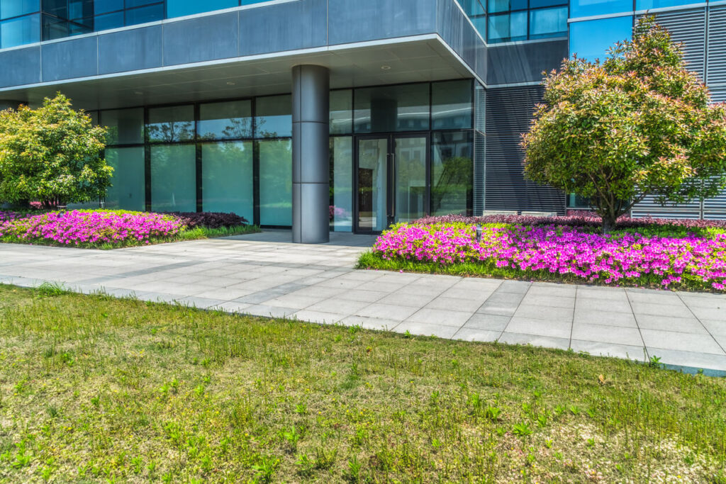 benefits of commercial landscaping